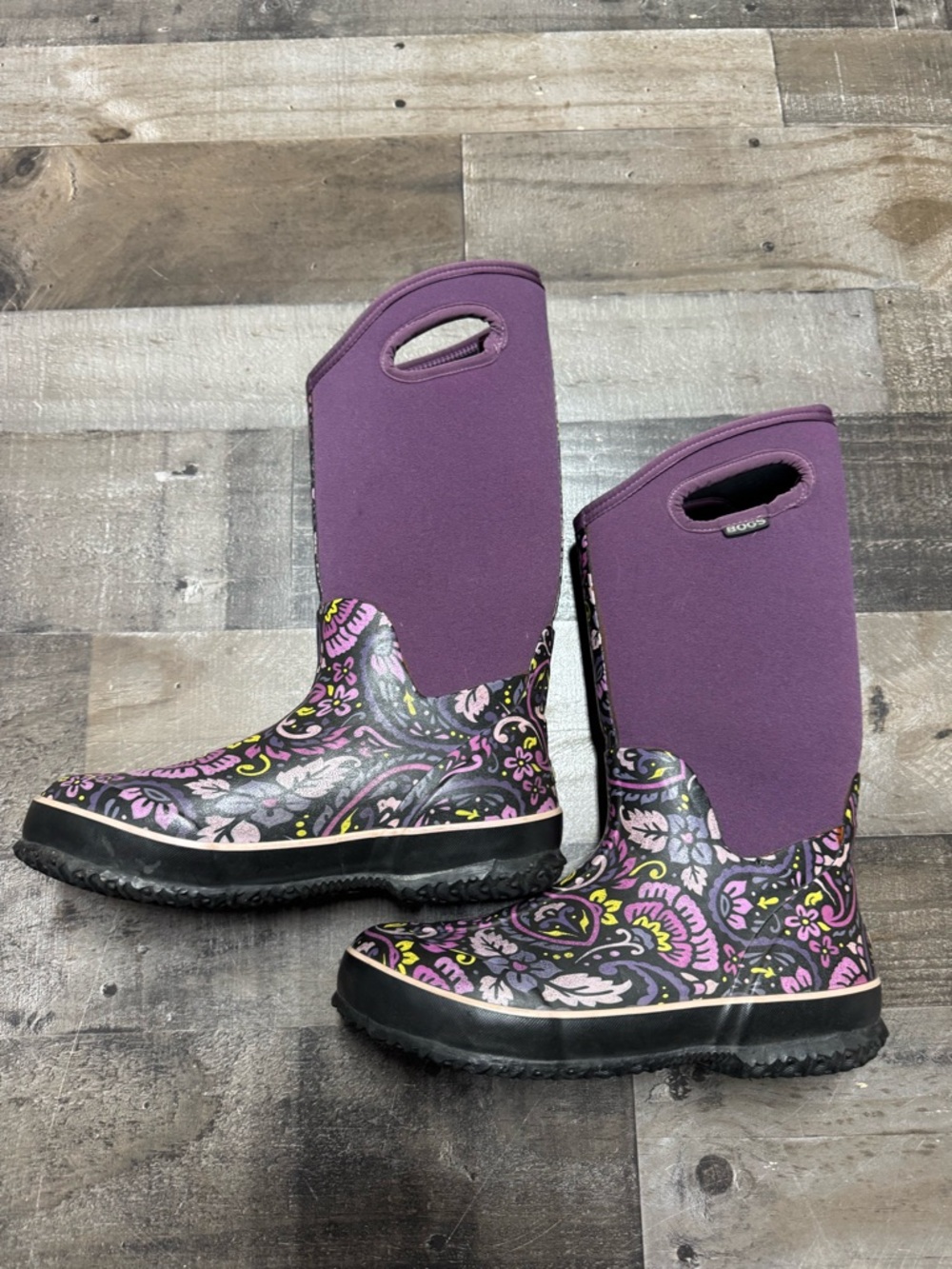 Bogs Womens Classic Mid Tuscany Waterproof Boots Purple Paisley Size 10 Casual